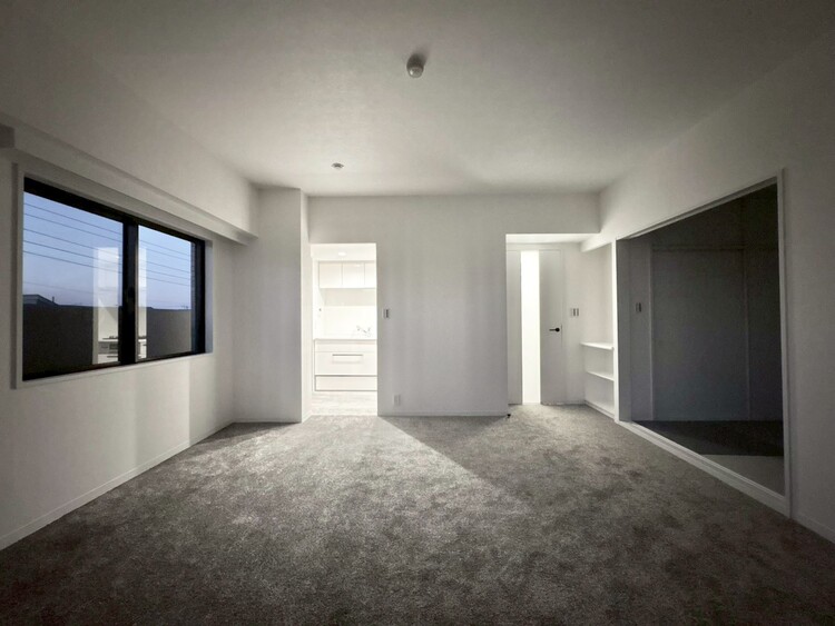 居間 飾り過ぎないシンプルな内装と偏り過ぎないデザインで統一しました。