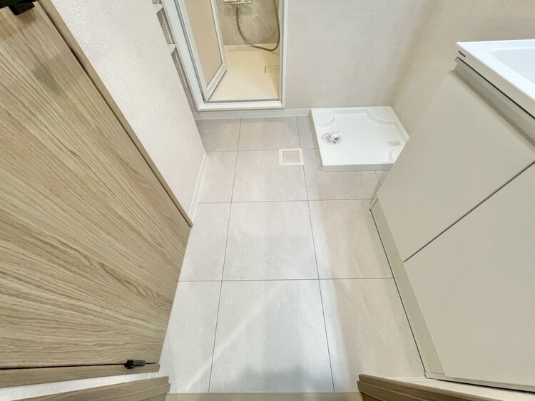 その他 十分な広さの脱衣所。