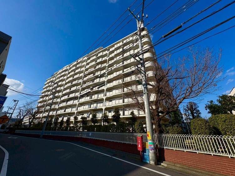 その他 飽きのこないシンプルモダンな外観です。