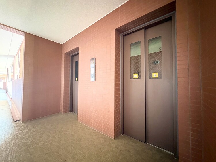 その他 エレベーター完備のため荷物が多くなっても安心。