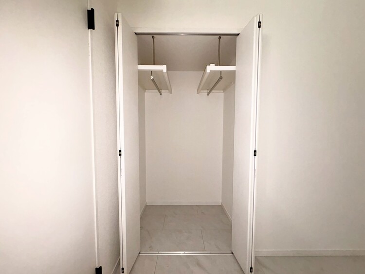 その他 収納スペースが付いていて、お部屋を広く使っていただけます。