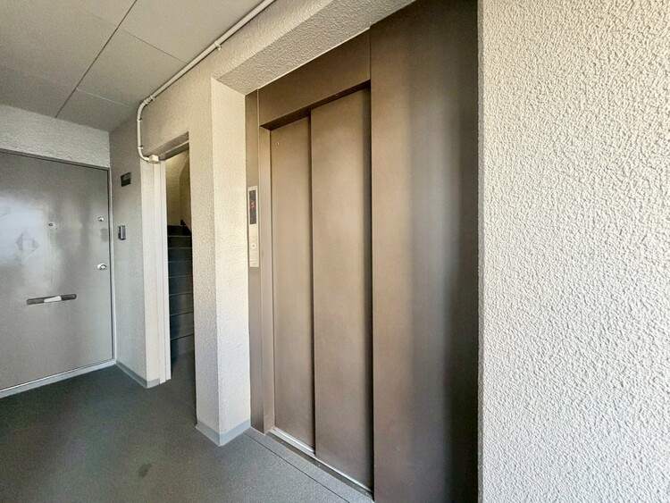 その他 エレベーター完備のため荷物が多くなっても安心。