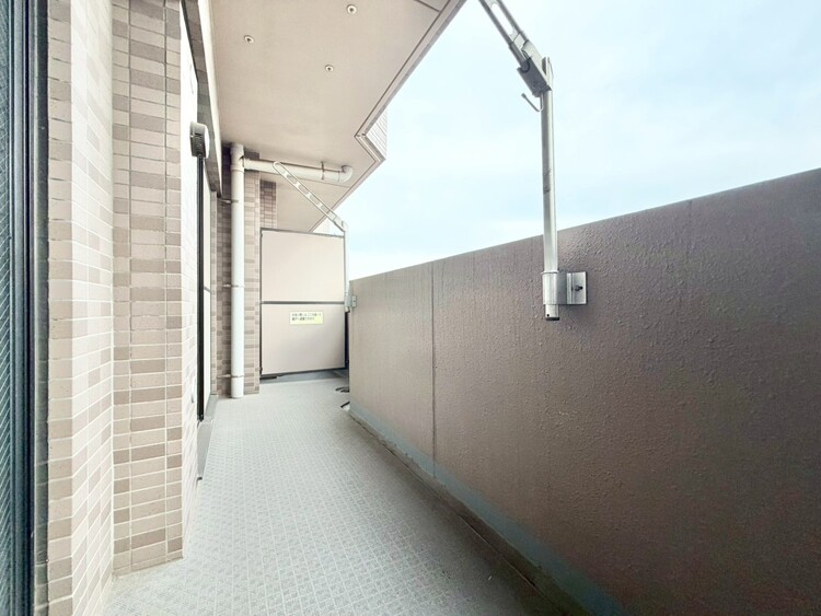 その他 朝の澄んだ空気や、夕方に吹く清々しい風を感じられるバルコニー。