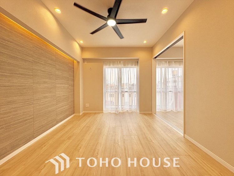 内装 【Private room】感性を育むプライベートルームはシンプルでスマートな空間。好みの空間で読書をしたり、音楽を聞いたりと一人の時間も充実したものにできます。