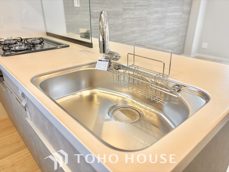 キッチン みんなで作って、みんなで食べる。明るいキッチンは、家族の笑顔を引き出します。