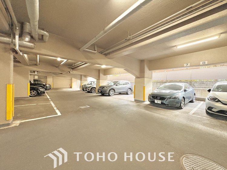 その他 ◆駐車場◆大切な車を置いておける。敷地内に駐車場があるとお出かけの際に便利です。