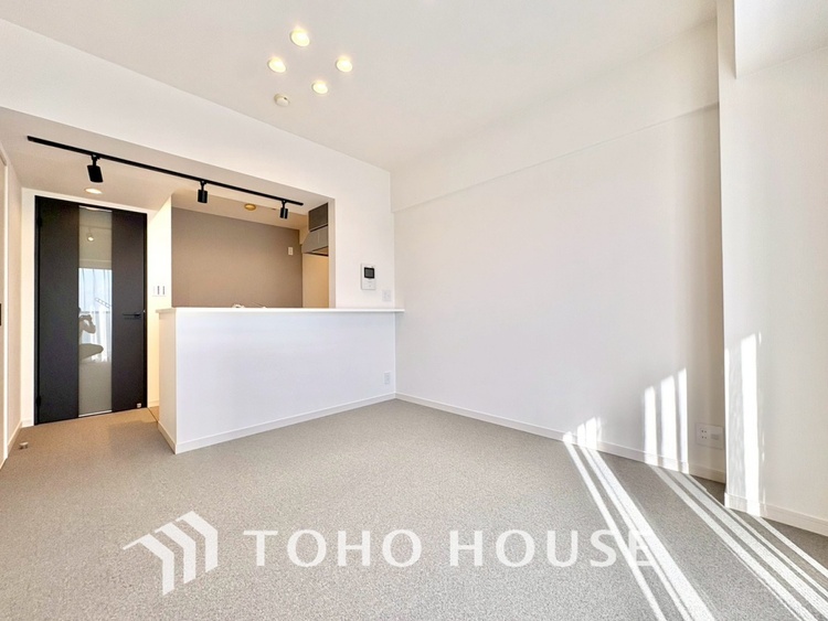 内装 【LIVING】◆simple is best◆無駄のない綺麗なつくりのリビングルームであなただけの暮らしを。