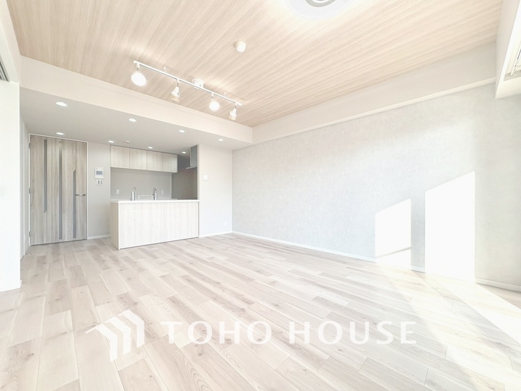 内装 【LIVING】◆simple is best◆無駄のない綺麗なつくりのリビングルームであなただけの暮らしを。