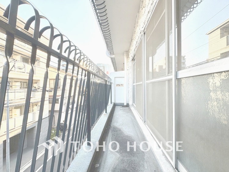 バルコニー 【BALCONY】◆Open new door◆扉の向こうには青空が広がっている。