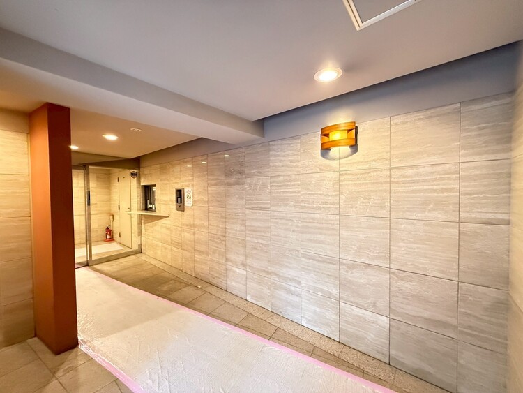 その他 館内は静寂な中が保たれており、管理が行き届いている印象を受けました。