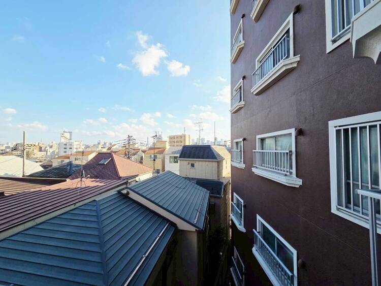 その他 眺望や窓からの景色が良いと、家で過ごす時間も快適です。