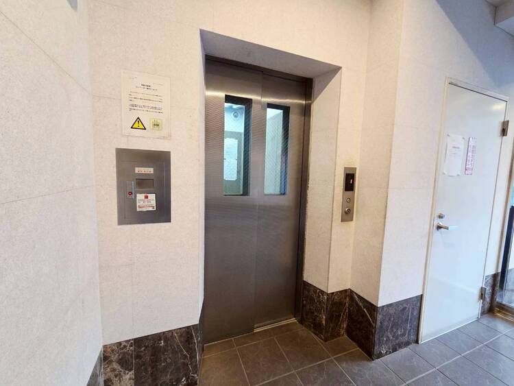 その他 エレベーター完備のため荷物が多くなっても安心。