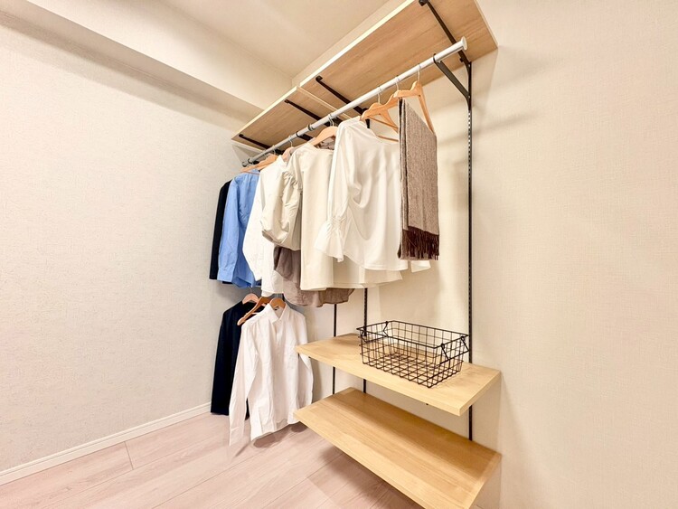 その他 収納スペースが付いていて、お部屋を広く使っていただけます。