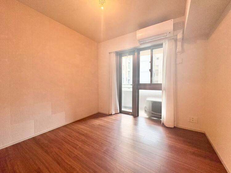 その他 清かで艶やかな時間をもたらしてくれる室内です。