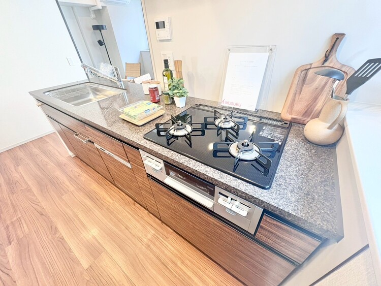 その他 使いやすくスタイリッシュなキッチン空間になっております。