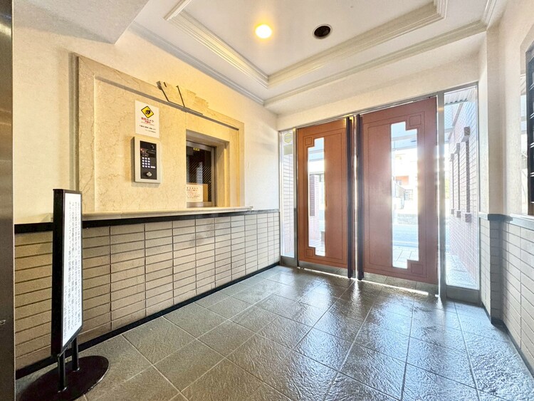 エントランス エントランスは、毎日の行き帰りで使う大事な空間です。