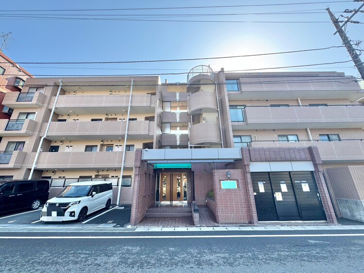 外観 ライフプランニングからローンまで、一貫してご説明させていただきます。お気軽にお問い合わせくださいませ。