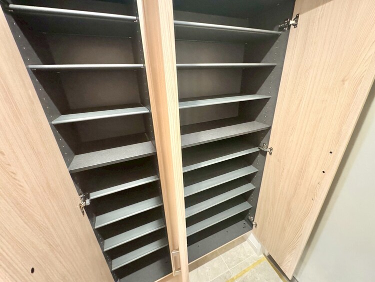 その他 家電やスーツケース、ストック品など何でも片付く嬉しい空間です。