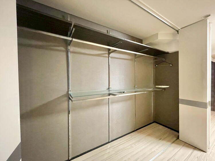 その他 収納スペースが付いていて、お部屋を広く使っていただけます。