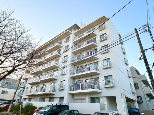 下馬スカイマンションの物件画像