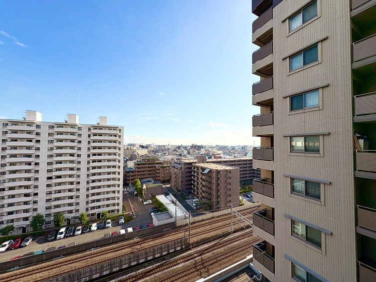 その他 眺望や窓からの景色が良いと、家で過ごす時間も快適です。