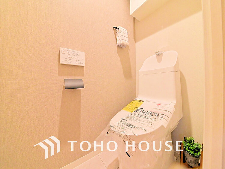 トイレ トイレには快適な温水洗浄便座付