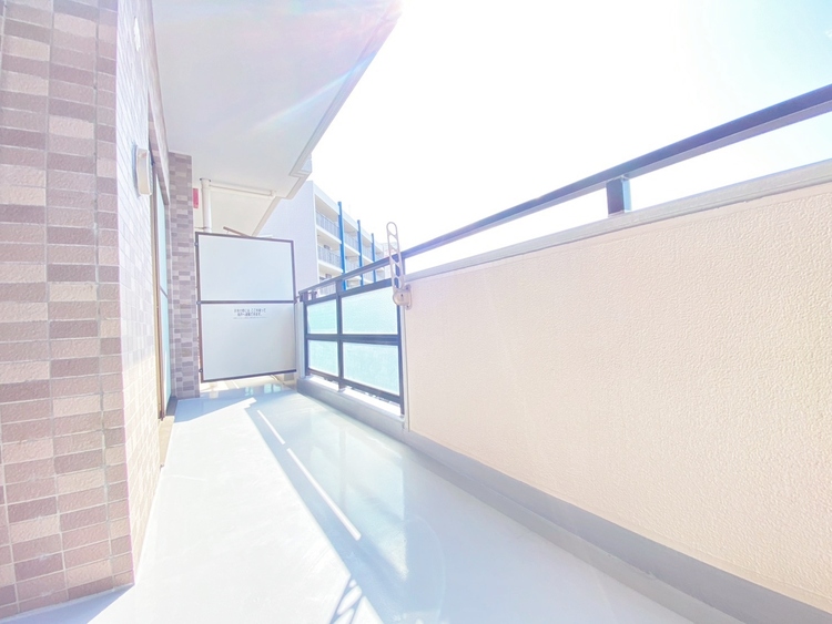 その他 朝の澄んだ空気や、夕方に吹く清々しい風を感じられるバルコニー。