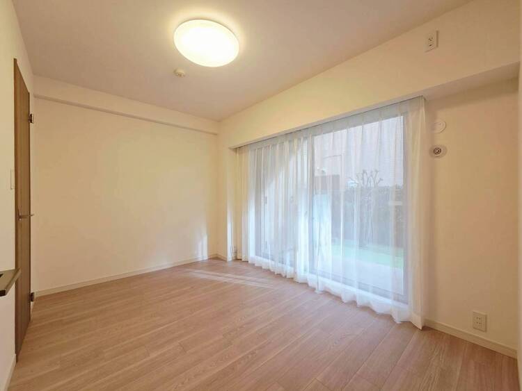 その他 清かで艶やかな時間をもたらしてくれる室内です。