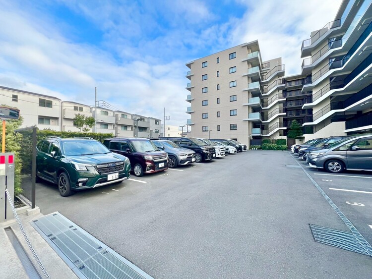 その他 駐車スペースが嬉しいですね。※空き状況は都度ご確認下さい。