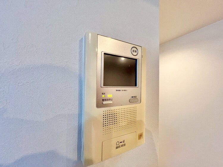 その他 誰が来てもわかる様にモニター付きインターホンを設置。