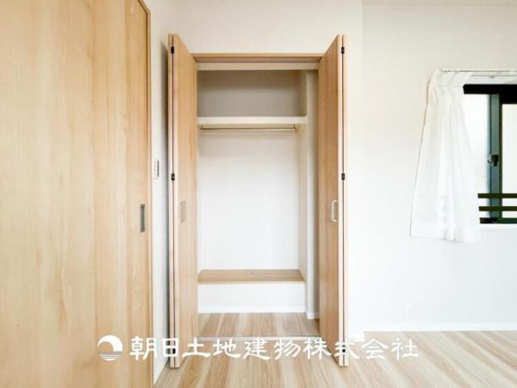収納 【収納】部屋ごとに設けた収納は住みやすさへのこだわりがあります。シンプルで使いやすい収納スペース。
