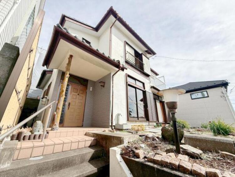 外観 空を広く感じる。緑が多いゆったり感のある安心の住環境です！！潤いのある環境でホッと生活できそうです！おしゃれな雰囲気や自然の潤いがあり、親しみやすさと個性を！街に新たな価値をもたらし続けてくれます！ 