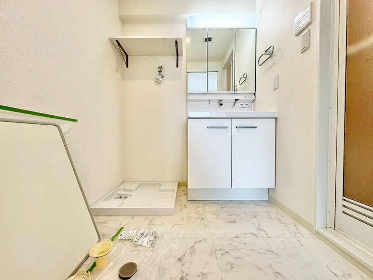 洗面 清潔感と心地よさを重視した、上質感漂うパウダールーム。