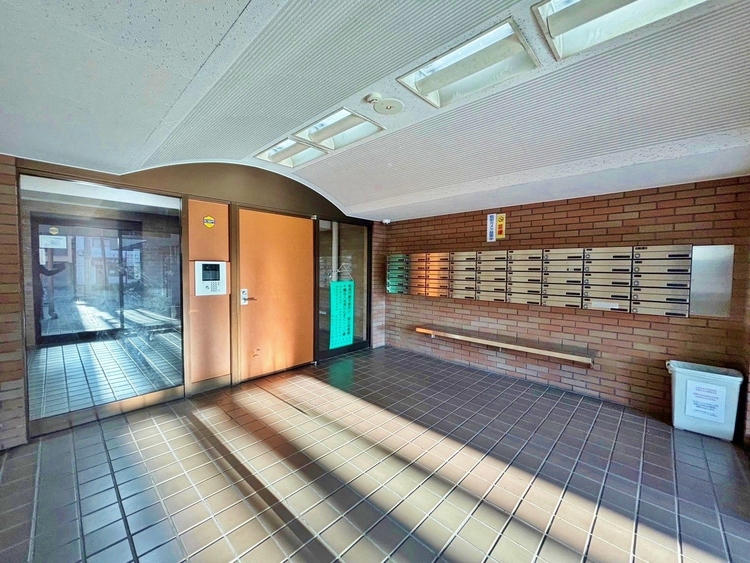 エントランス エントランスは、毎日の行き帰りで使う大事な空間です。