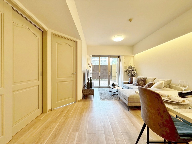 居間 過ごす時間が、たくさんの思い出として紡がれていく場所。