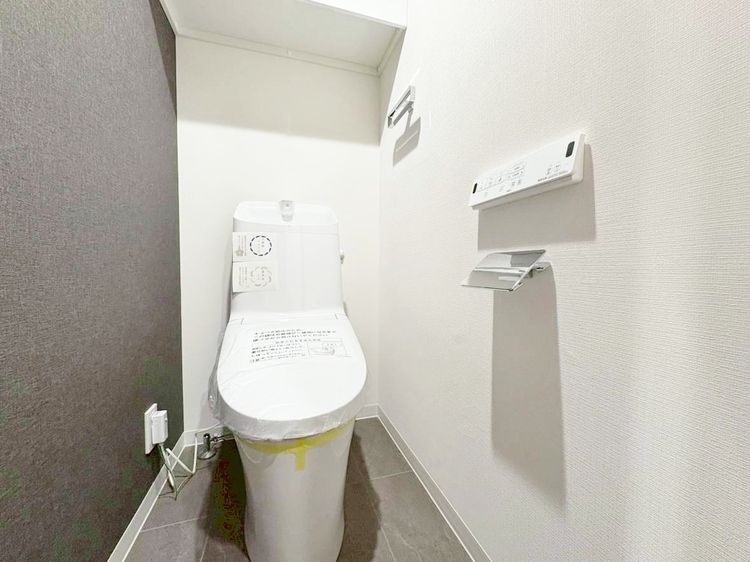 トイレ 暮らしの中のさりげないひとときの快適さにも、こだわりを、持って設備を配しております。