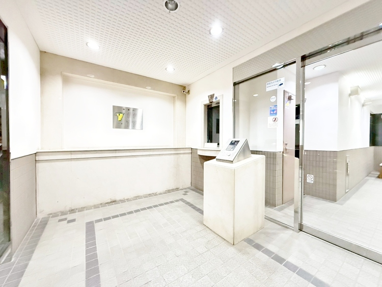 エントランス エントランスは、毎日の行き帰りで使う大事な空間です。