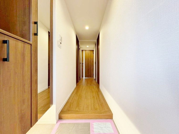 玄関 シューズボックスを完備した玄関です。