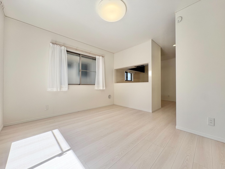 居間 過ごす時間が、たくさんの思い出として紡がれていく場所。