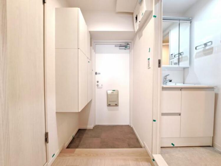 その他 雑多な玄関ではなくスッキリ空間としてお家の顔になるよう設計いたしました。