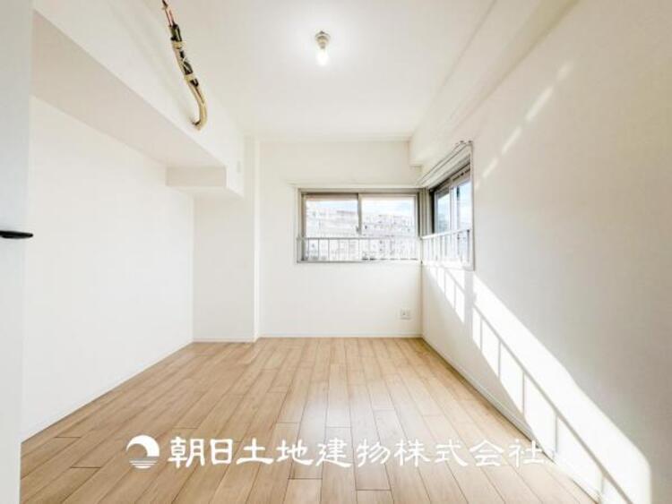 その他 【居室】爽やかな空間演出とセンス良く纏められた室内は素敵な寛ぎ空間です。