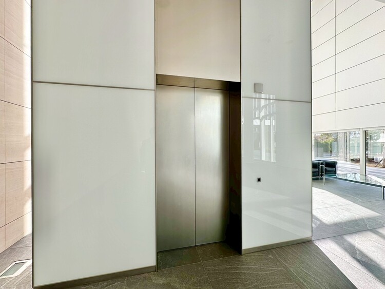 その他 エレベーター完備のため荷物が多くなっても安心。