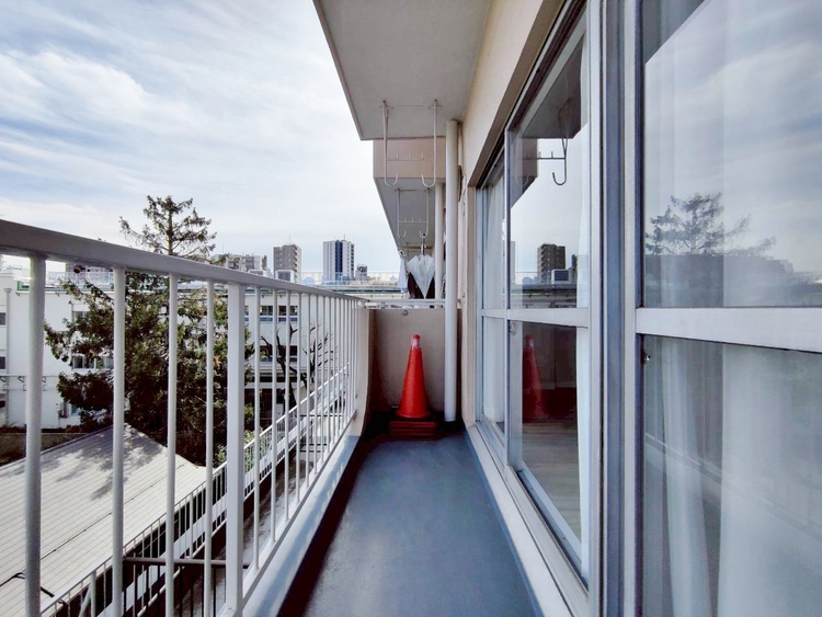 その他 朝の澄んだ空気や、夕方に吹く清々しい風を感じられるバルコニー。