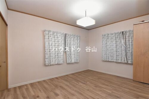 春山町　中古戸建の物件画像