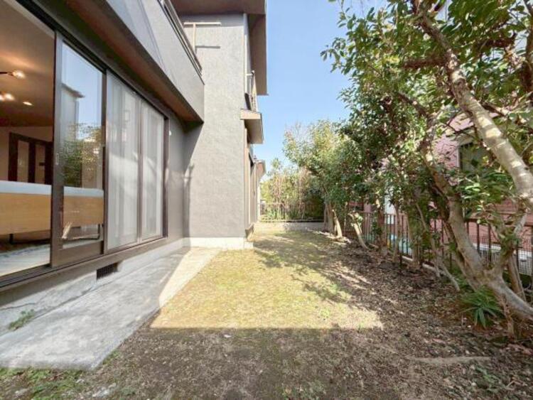 その他 【お庭】季節の飾り物など、より「おうち時間」を楽しめる空間。　家庭菜園などのお庭の手入れも楽しいです 