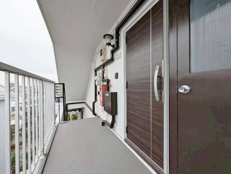 玄関 玄関を開ければ、そこは安らぎのご自宅。