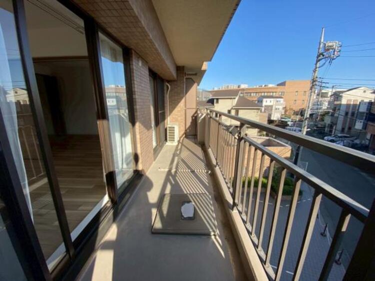 バルコニー 開放感のあるバルコニーで、毎日の暮らしにゆとりをプラス。