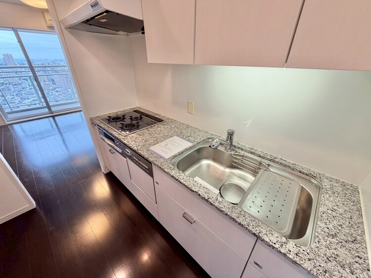 その他 使いやすくスタイリッシュなキッチン空間になっております。