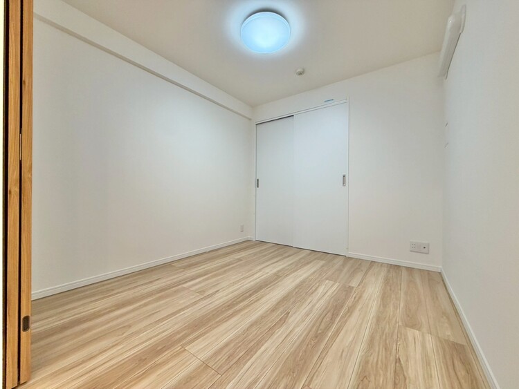 その他 清かで艶やかな時間をもたらしてくれる室内です。