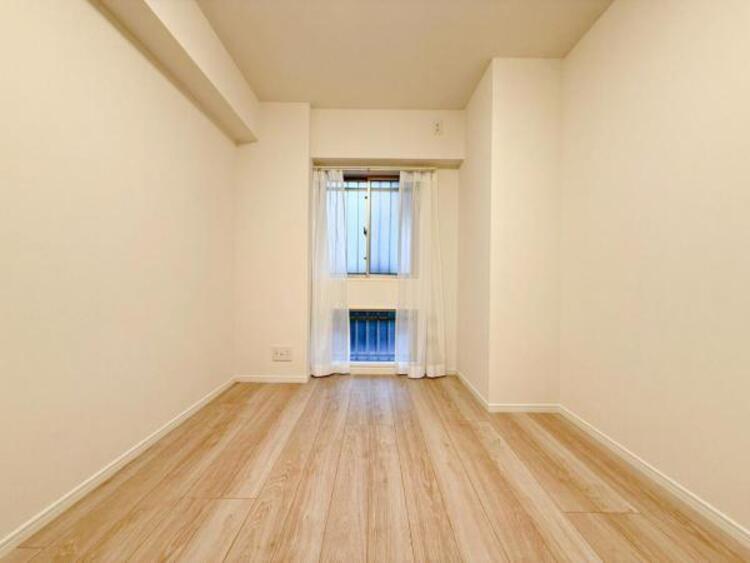 内装 自分の時間を充実させながら心豊かにできるプライベート空間！！穏やかな寛ぎを届ける仕様のゆとりある居室。個室のお部屋が欲しいという要望に応える設計で、過ごす時間が長くてもゆったり落ち着いて過ごせそう！！